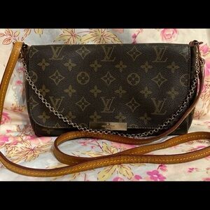 Vintage crossbody bag